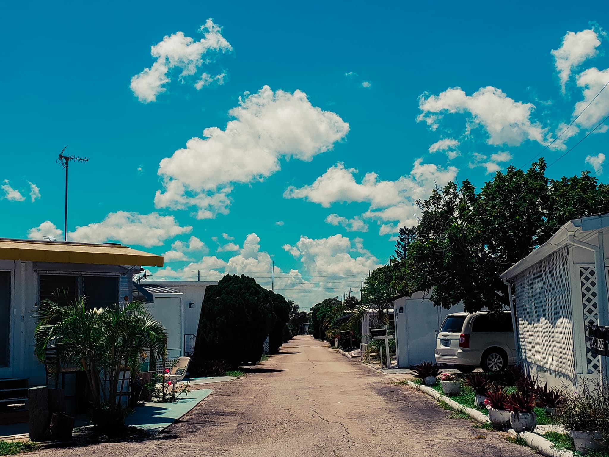 3 Star, 300 +/- Sites, Hybrid Park – 55+
