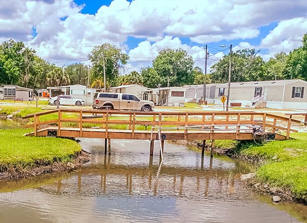 3 Star, 75-100 Site, FL Hybrid Park, Bradenton-Sebring