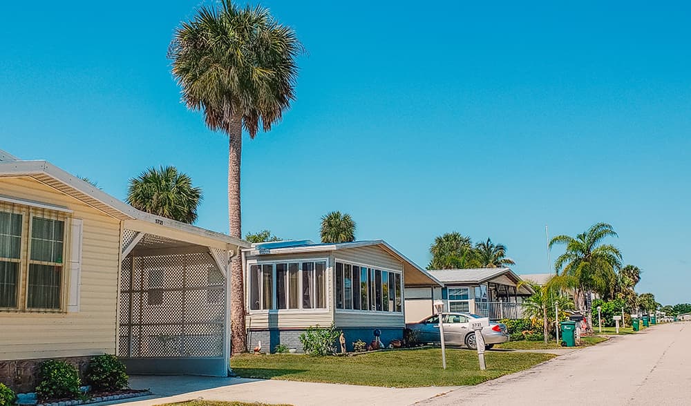 4 Star, 150-200 Site MHC, Melbourne-Vero Beach, FL