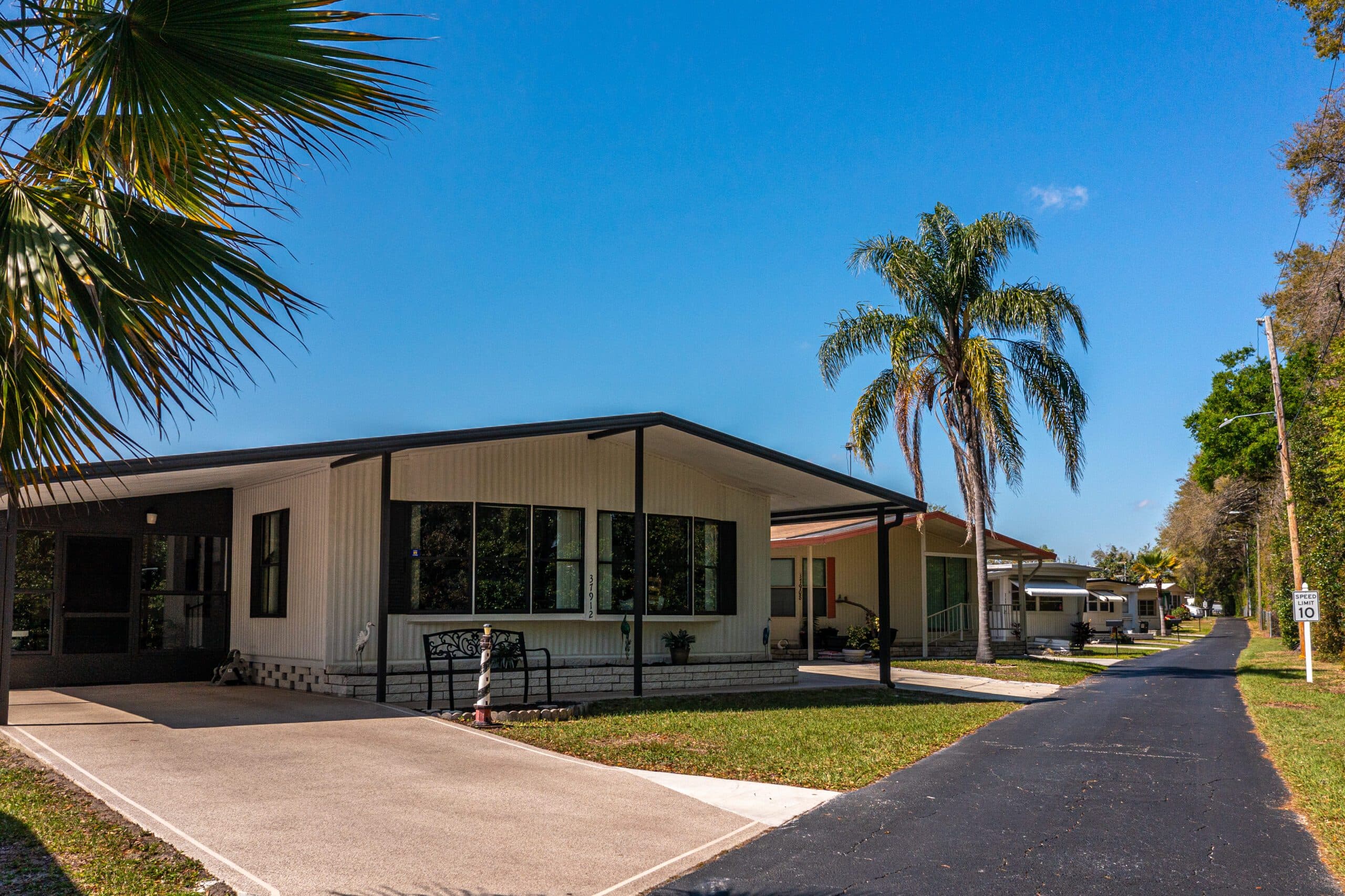 3.5 Star, 100-150 Sites Senior Florida MHC